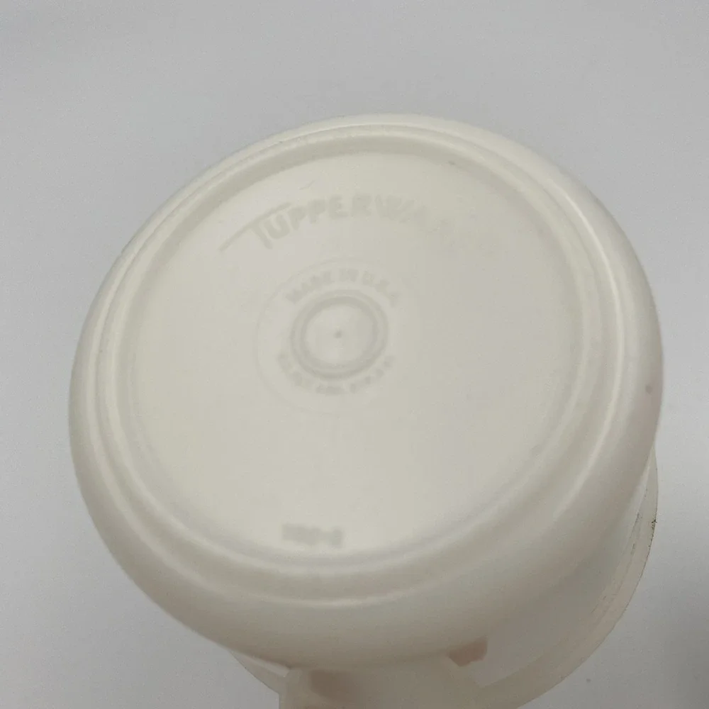 Vtg Tupperware 4 Measuring Cups Opaque (color 2) Nesting 1/3-1/2-2/3-3/4